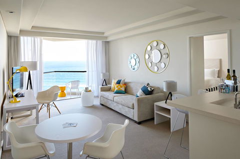 QT Gold Coast - Tourism Townsville 7