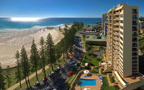 Columbia Beachfront Apartments On Rainbow Bay - Tourism Townsville 0