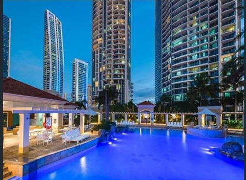 The Towers Of Chevron Renaissance - Holidays Gold Coast - Tourism Townsville 5