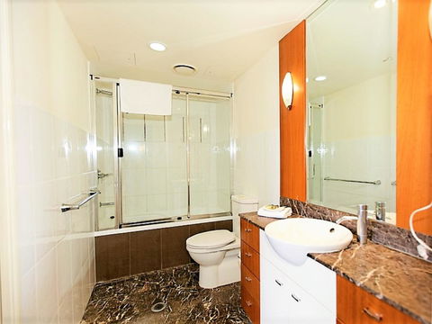 The Towers Of Chevron Renaissance - Holidays Gold Coast - Tourism Townsville 35