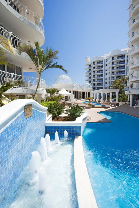 The Phoenician Resort - Tourism Townsville 9