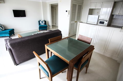 The Phoenician Resort - Tourism Townsville 17