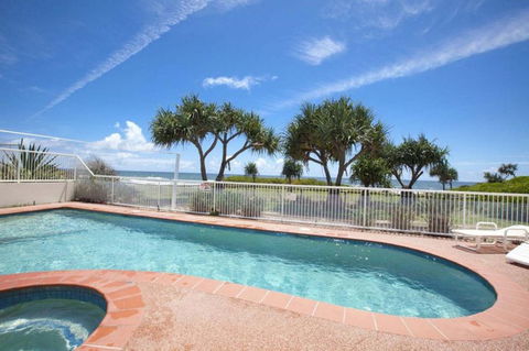 Regency On The Beach - Tourism Townsville 6