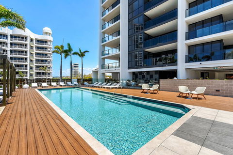 Qube Broadbeach Ocean View Apartments - Tourism Townsville 9
