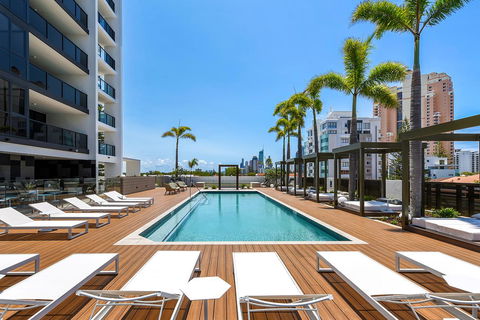 Qube Broadbeach Ocean View Apartments - Tourism Townsville 17