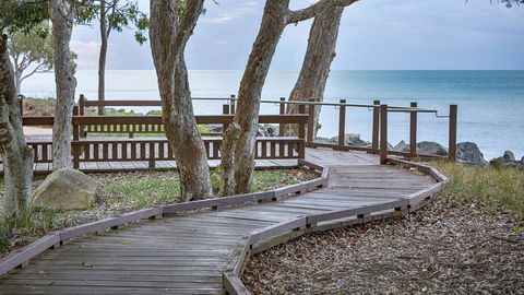 Oaks Hervey Bay Resort And Spa - Tourism Townsville 4