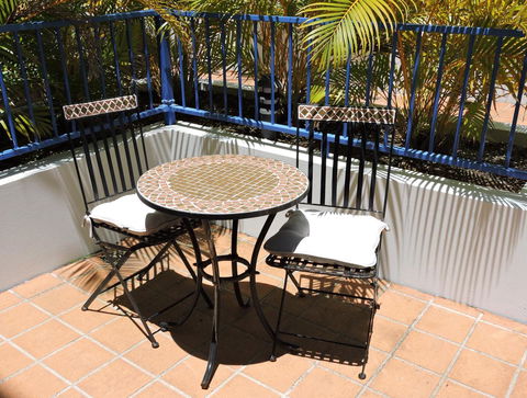 Surfers Beach Resort One - Tourism Townsville 36