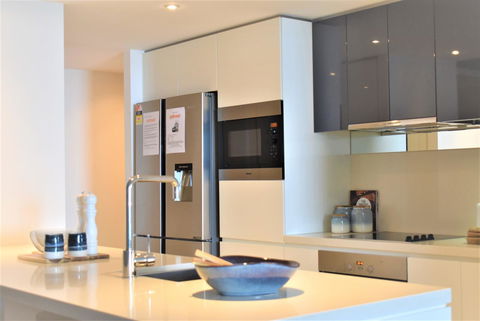 Gold Coast Private Apartments - H Residences, Surfers Paradise - Tourism Townsville 4