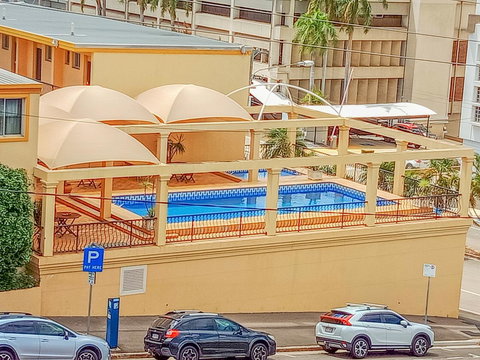 The Robert Towns - Tourism Townsville 15