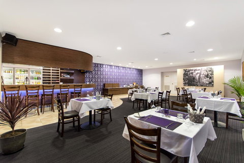 The Robert Towns - Tourism Townsville 18