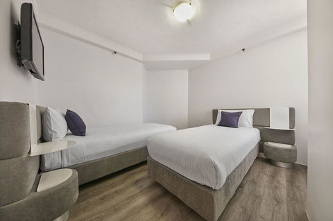 Novotel Surfers Paradise - Tourism Townsville 23