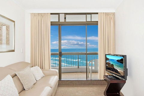 Surfers International Apartments - Tourism Townsville 27