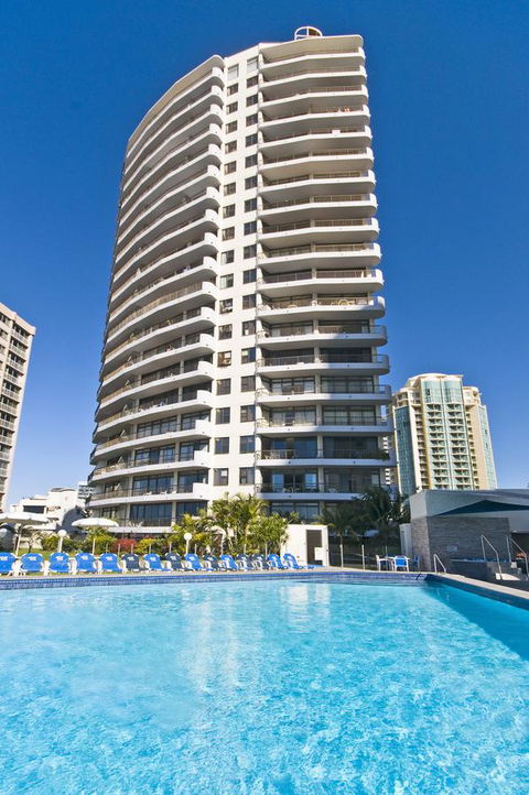 Surfers International Apartments - Tourism Townsville 0