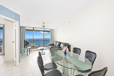 Surfers International Apartments - Tourism Townsville 16