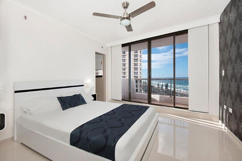 Surfers International Apartments - Tourism Townsville 36