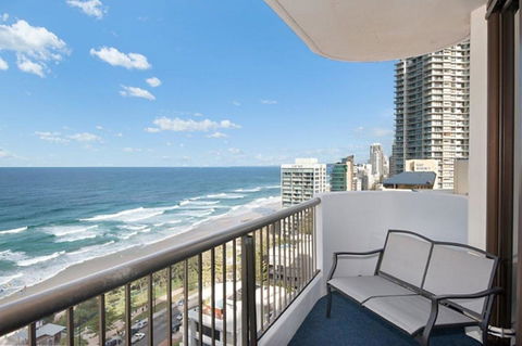 Surfers International Apartments - Tourism Townsville 7