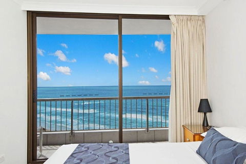 Surfers International Apartments - Tourism Townsville 26