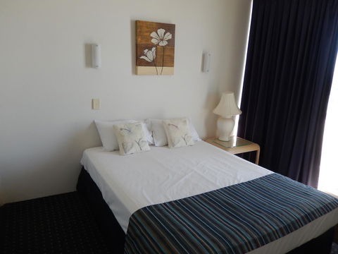 Golden Gate Resort - Tourism Townsville 25