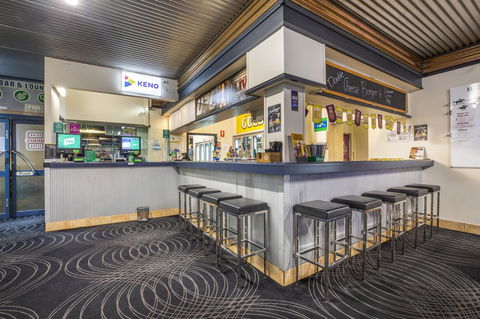 Nightcap At Atherton Hotel - Tourism Townsville 5