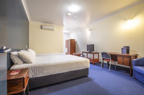 Nightcap At Atherton Hotel - Tourism Townsville 11