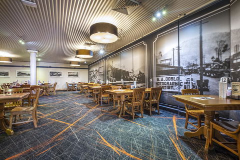 Nightcap At Atherton Hotel - Tourism Townsville 21