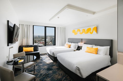 Voco Gold Coast, An IHG Hotel - Tourism Townsville 43