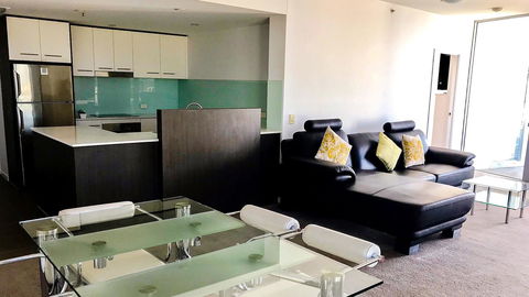 Oaks Townsville Gateway Suites - Tourism Townsville 3