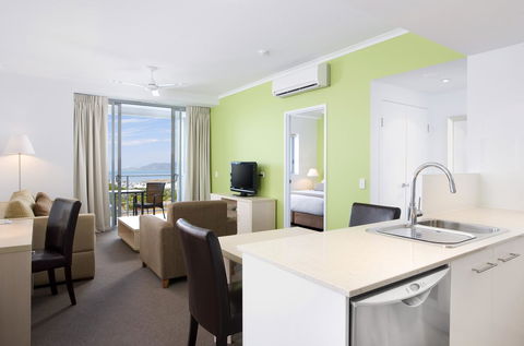 Oaks Townsville Gateway Suites - Tourism Townsville 9