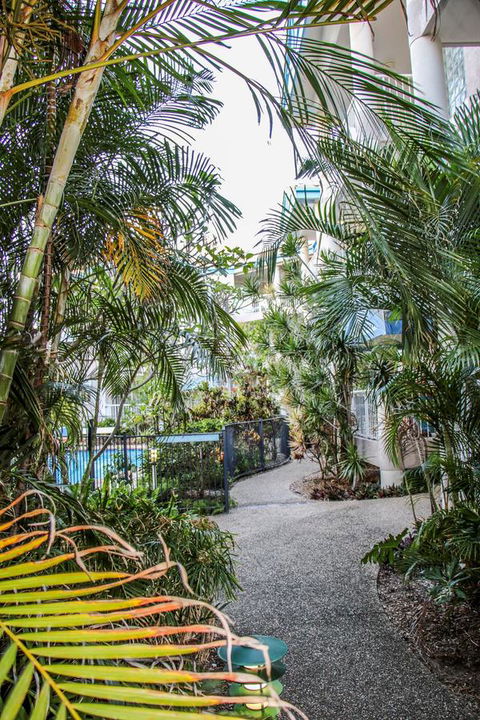 Surfers Beach Holiday Apartments - Tourism Townsville 11