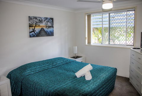 Surfers Beach Holiday Apartments - Tourism Townsville 19