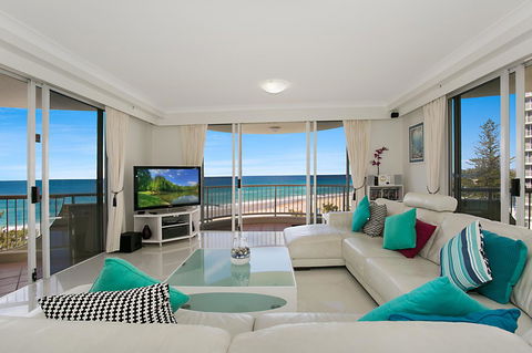 Moroccan Resort - HR Surfers Paradise - Tourism Townsville 15