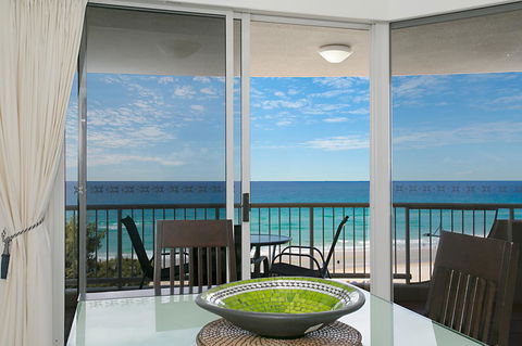 Moroccan Resort - HR Surfers Paradise - Tourism Townsville 16