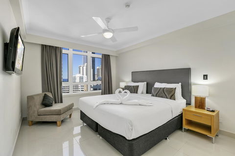 Moroccan Resort - HR Surfers Paradise - Tourism Townsville 14