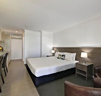 Smart Motels Bert Hinkler - Tourism Townsville