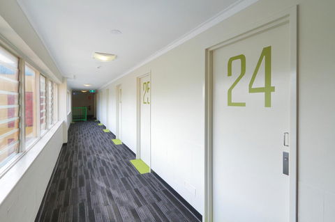 Palm Beach Hotel - Tourism Townsville 29