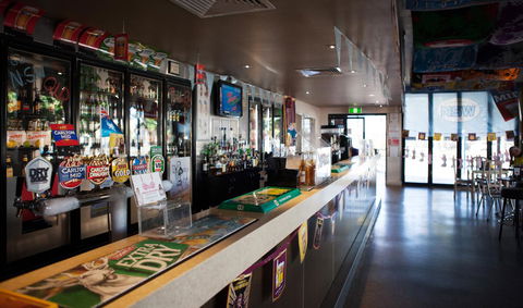 Palm Beach Hotel - Tourism Townsville 15