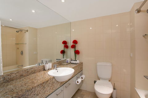 Palm Cove Beach Apartment - Tourism Townsville 17