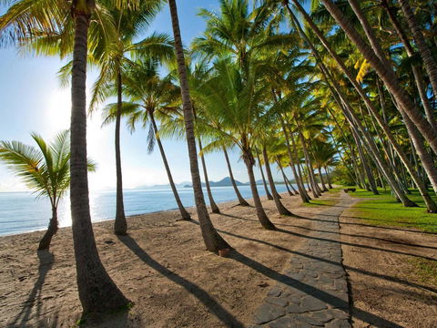 Palm Cove Beach Apartment - Tourism Townsville 29