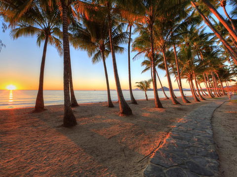 Palm Cove Beach Apartment - Tourism Townsville 21