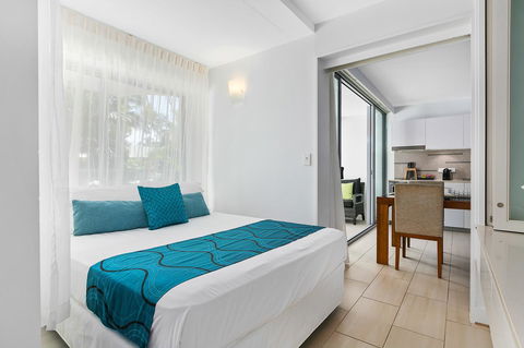 Palm Cove Beach Apartment - Tourism Townsville 11
