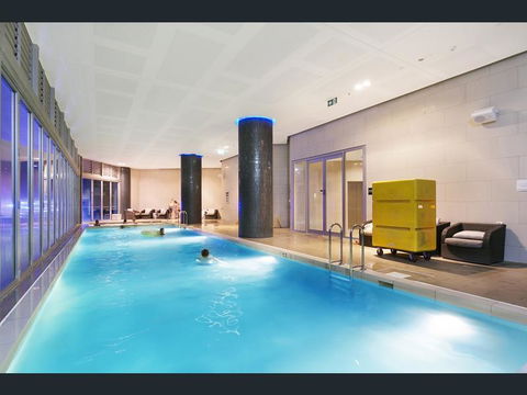 H Star Residences-- Paradise Stayz - Tourism Townsville 16