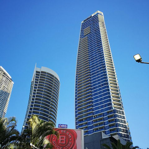 H Star Residences-- Paradise Stayz - Tourism Townsville 12