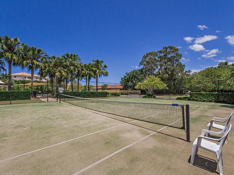 Waterfront Resort Villa With Buggy - Tourism Townsville 18