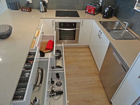 Waterfront Resort Villa With Buggy - Tourism Townsville 6