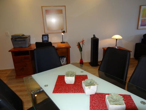 Waterfront Resort Villa With Buggy - Tourism Townsville 8