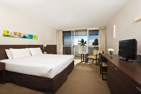 Cairns Harbourside Hotel - Tourism Townsville 10