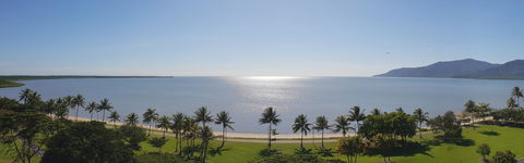 Cairns Harbourside Hotel - Tourism Townsville 8