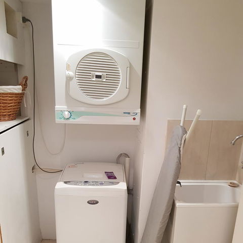 Gemini Court Holiday Apartments - Tourism Townsville 27