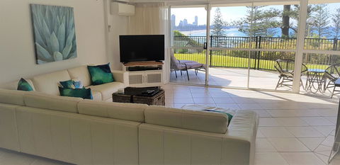 Gemini Court Holiday Apartments - Tourism Townsville 26