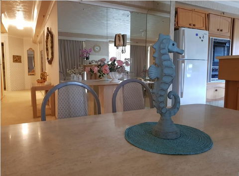 Gemini Court Holiday Apartments - Tourism Townsville 37